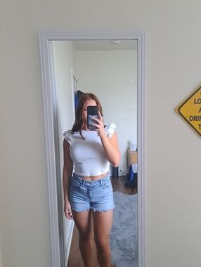 Zara White Ribbed Ruffle Sleeve Blouse